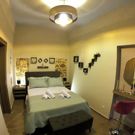 Harmony 2 In Gold Apartment