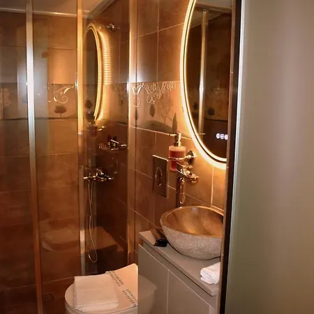 Apartment Harmony 2 In Gold Lavrion